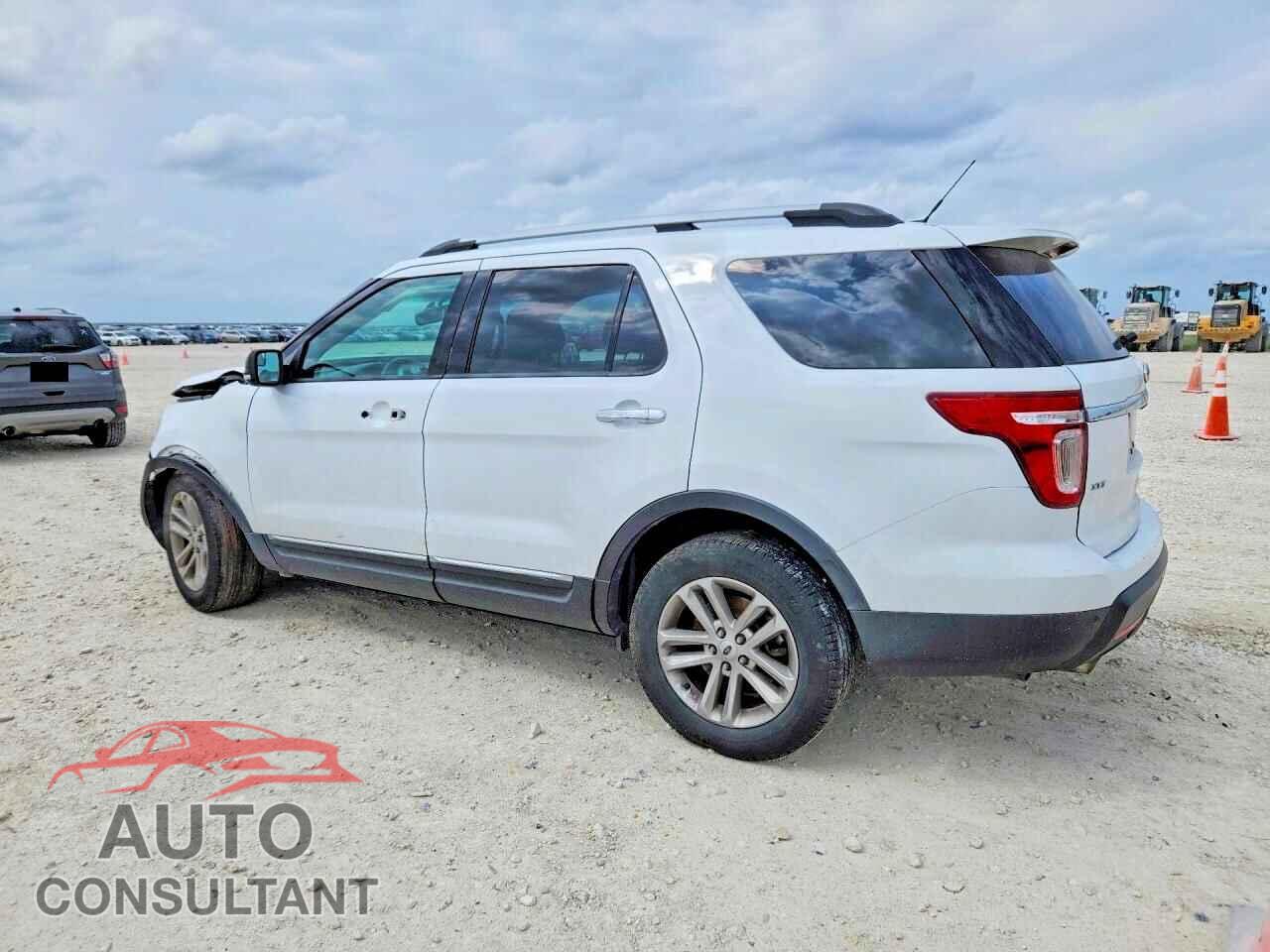 FORD EXPLORER 2013 - 1FM5K7D8XDGB03542