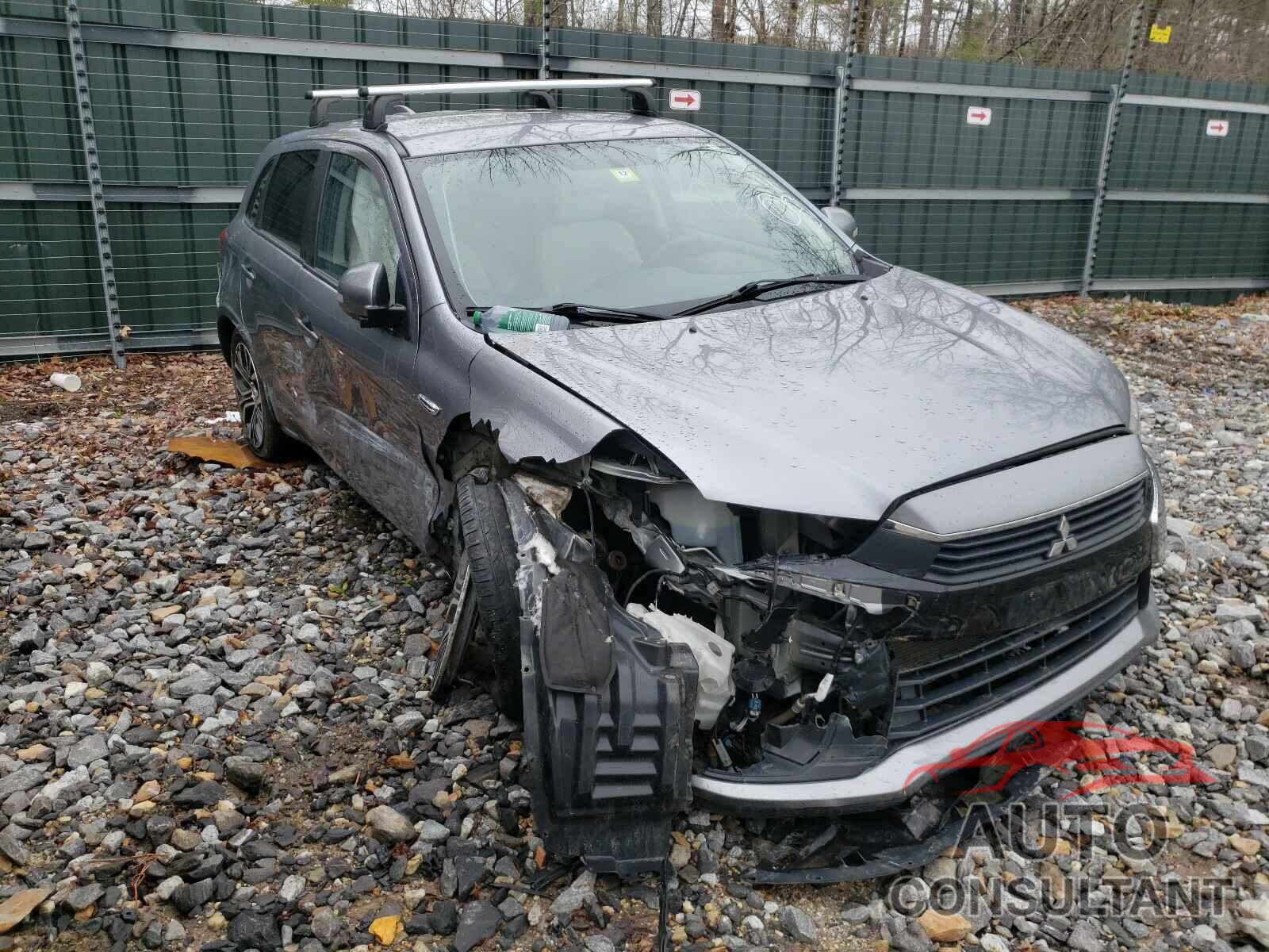 MITSUBISHI OUTLANDER 2017 - JA4AR3AU8HZ051633