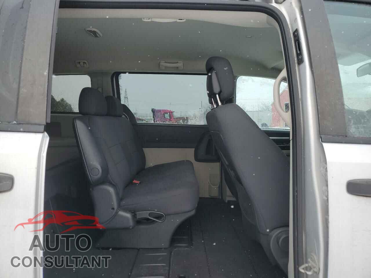 DODGE CARAVAN 2010 - 2D4RN4DE3AR486044