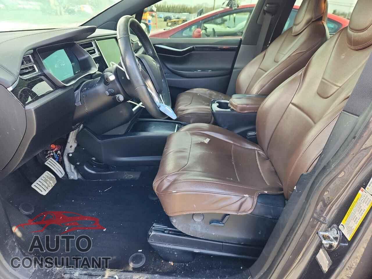 TESLA MODEL X 2017 - 5YJXCBE43HF076001