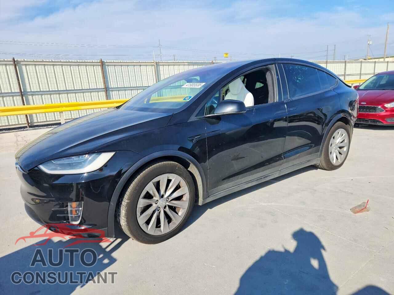 TESLA MODEL X 2017 - 5YJXCBE2XHF055645