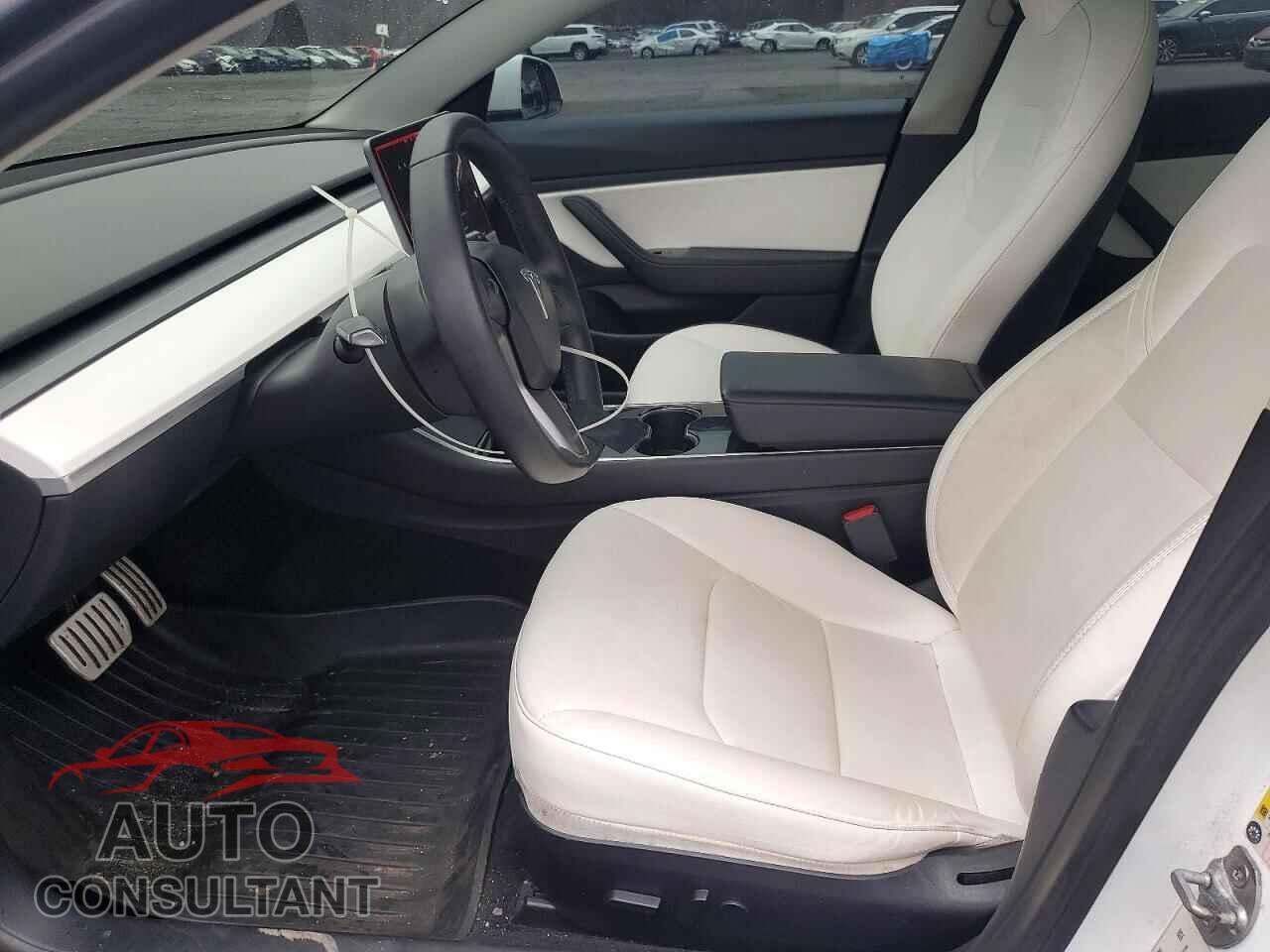 TESLA MODEL 3 2020 - 5YJ3E1EC1LF715057