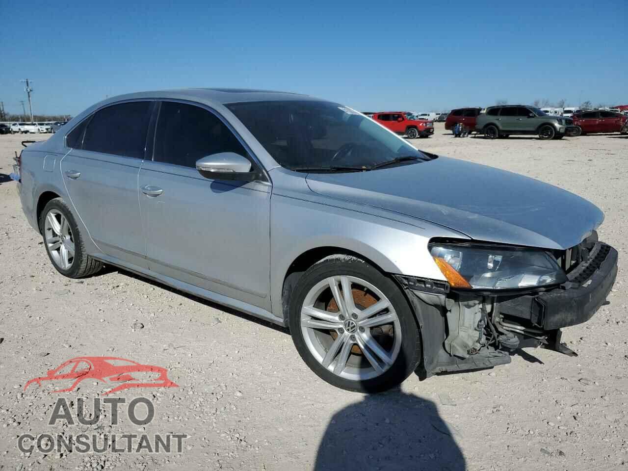 VOLKSWAGEN PASSAT 2012 - 1VWCM7A31CC013116