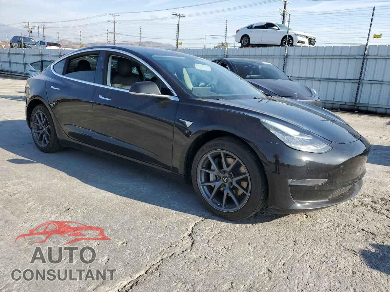 TESLA MODEL 3 2018 - 5YJ3E1EA6JF092689
