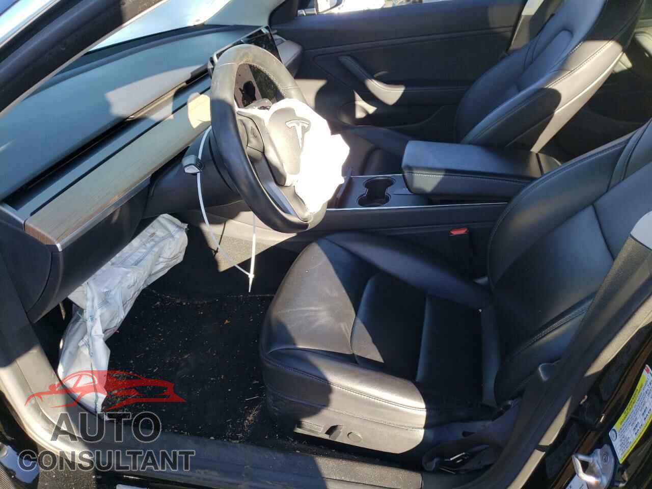 TESLA MODEL 3 2018 - 5YJ3E1EA5JF049090