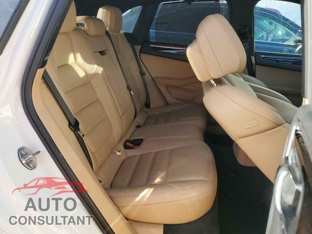 PORSCHE MACAN 2017 - WP1AB2A55HLB16792