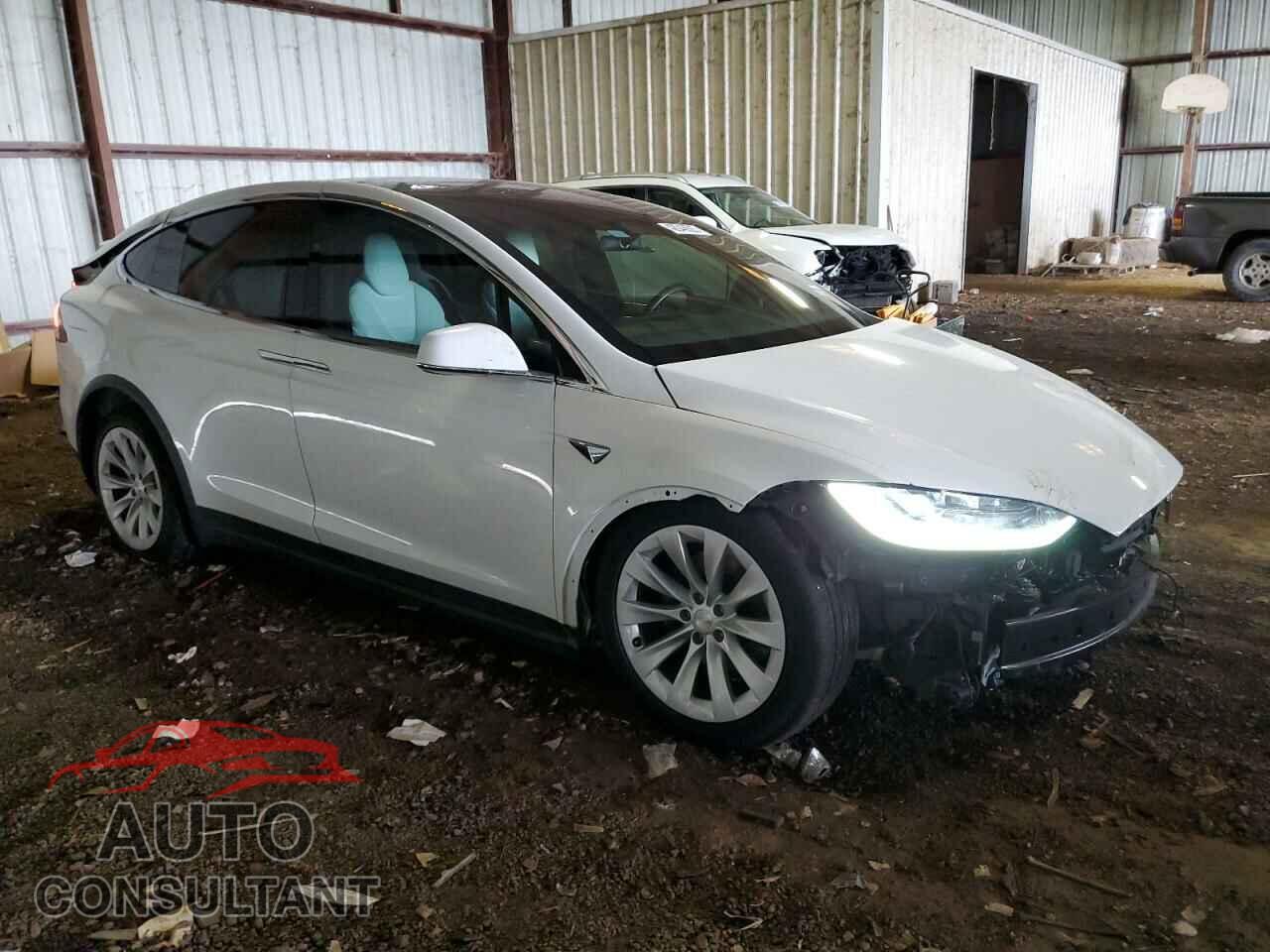 TESLA MODEL X 2016 - 5YJXCBE2XGF030274