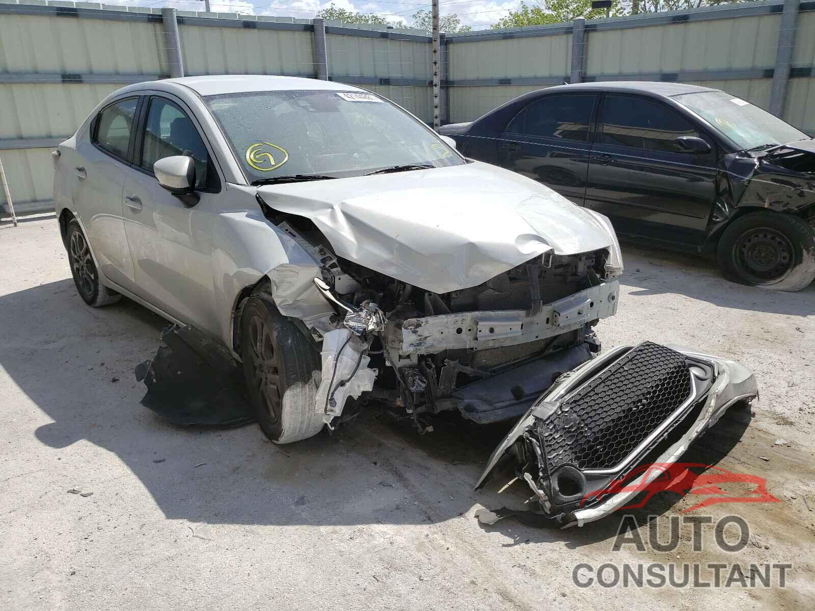 TOYOTA YARIS 2019 - 3MYDLBYV8KY502074