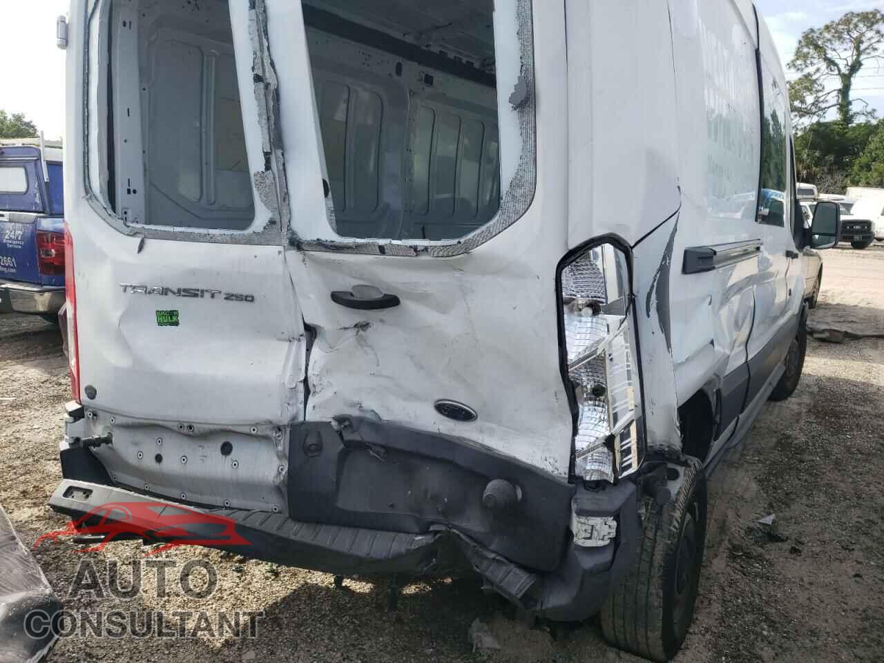 FORD TRANSIT CO 2016 - 1FTYR2CM8GKA24838