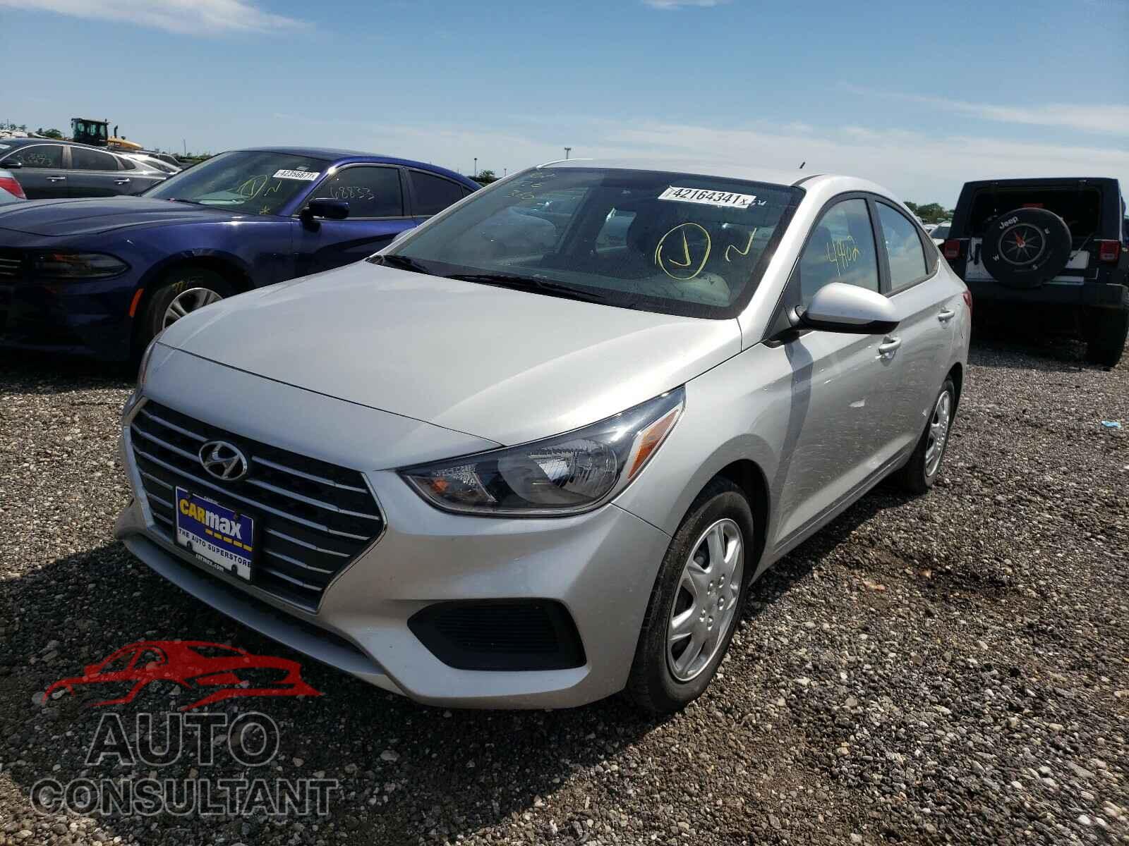 HYUNDAI ACCENT 2019 - 3KPC24A3XKE077136