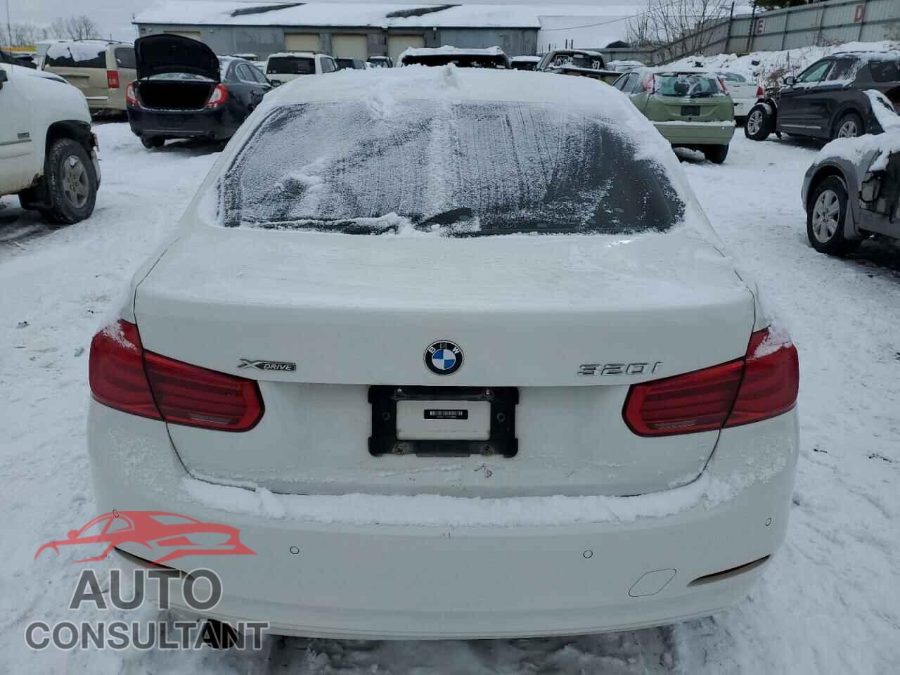 BMW 3 SERIES 2016 - WBA8A3C50GK690806