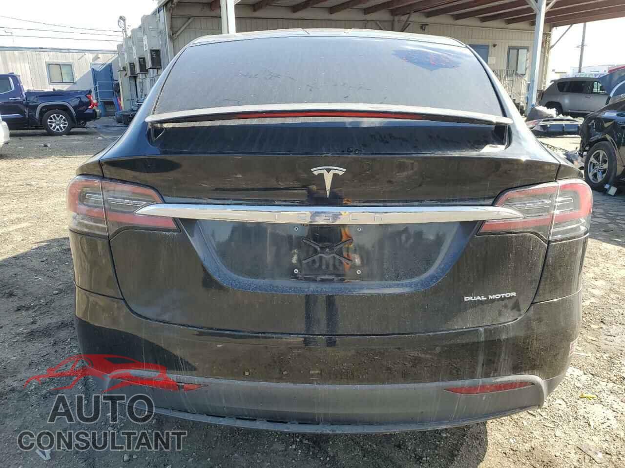TESLA MODEL X 2020 - 5YJXCAE22LF231641