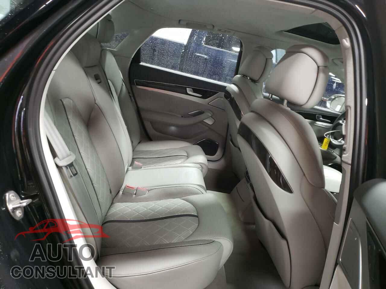 AUDI S8 2015 - WAUK2AFDXFN001443