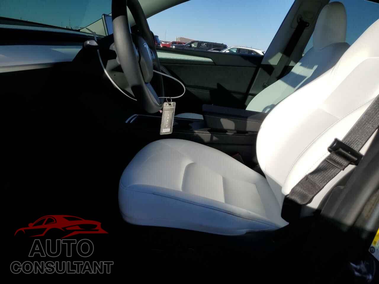 TESLA MODEL Y 2023 - 7SAYGAEE7PF798438