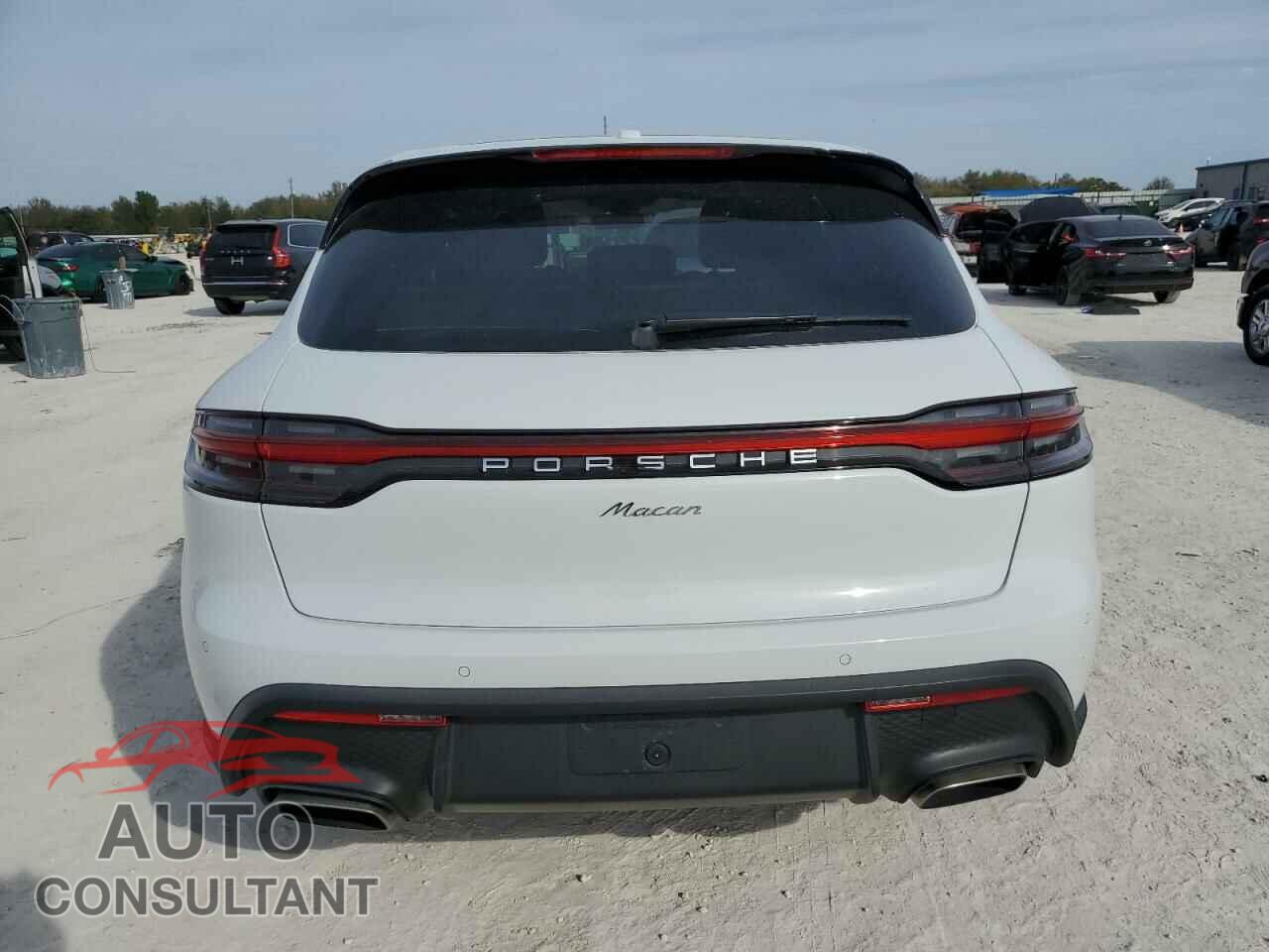 PORSCHE MACAN 2022 - WP1AA2A56NLB08618