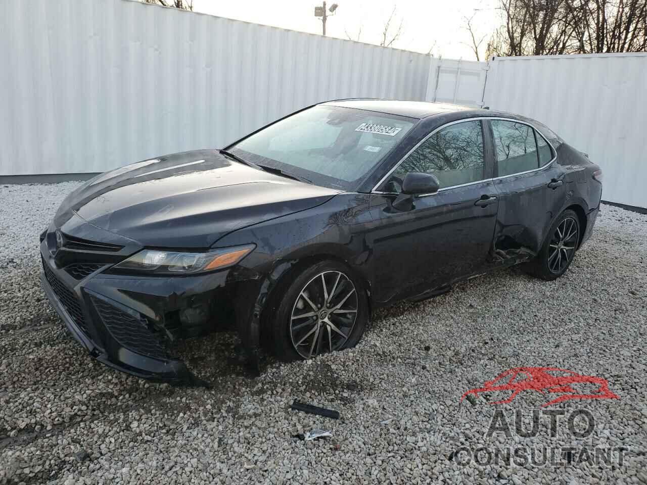TOYOTA CAMRY 2022 - 4T1G11AK4NU663200