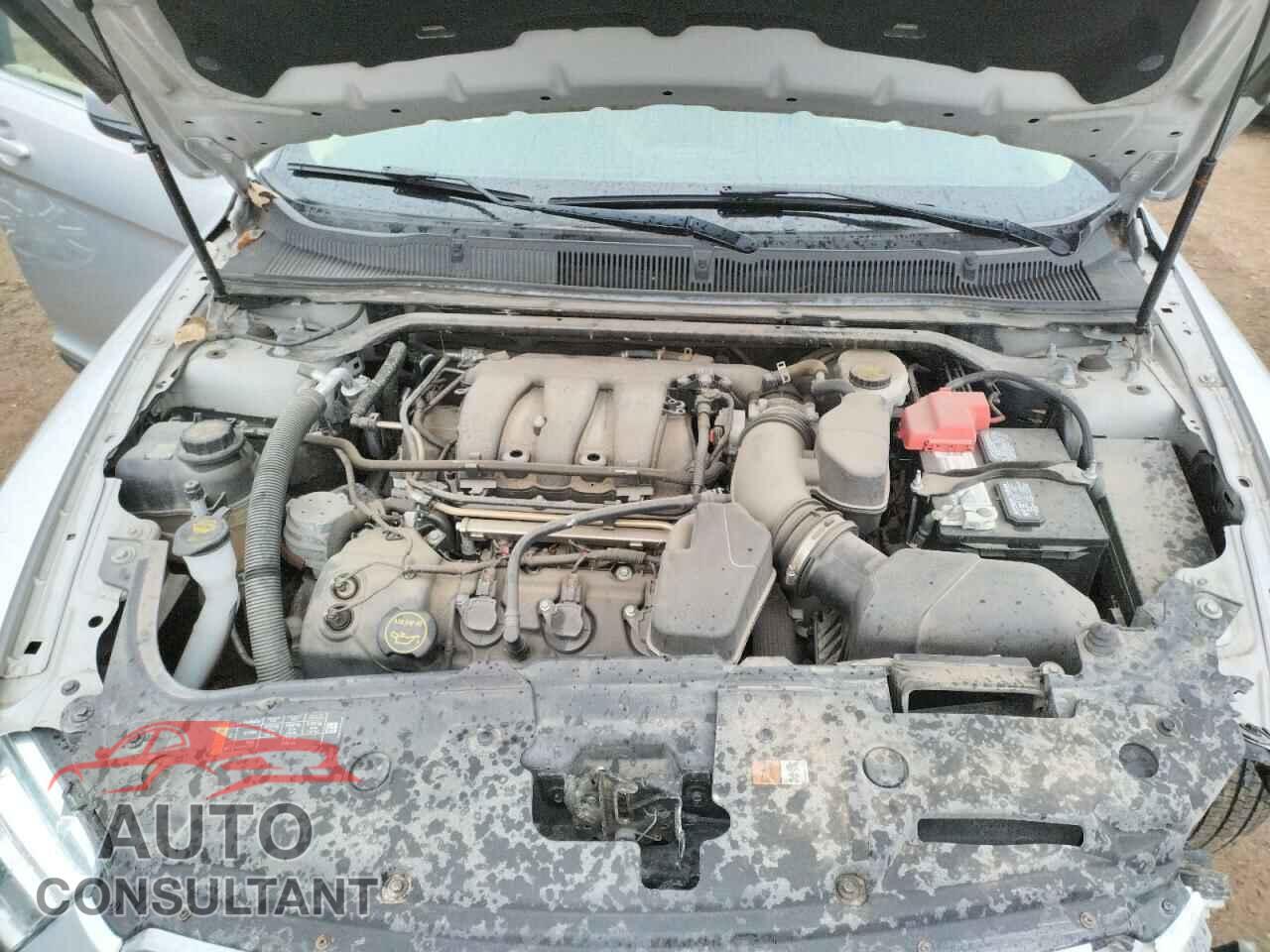 FORD TAURUS 2016 - 1FAHP2E83GG101047