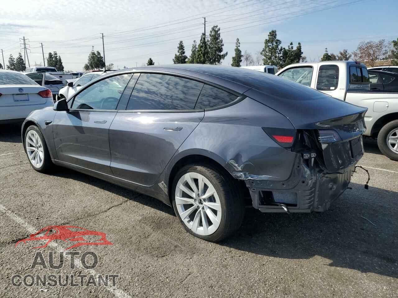 TESLA MODEL 3 2022 - 5YJ3E1EA8NF122152