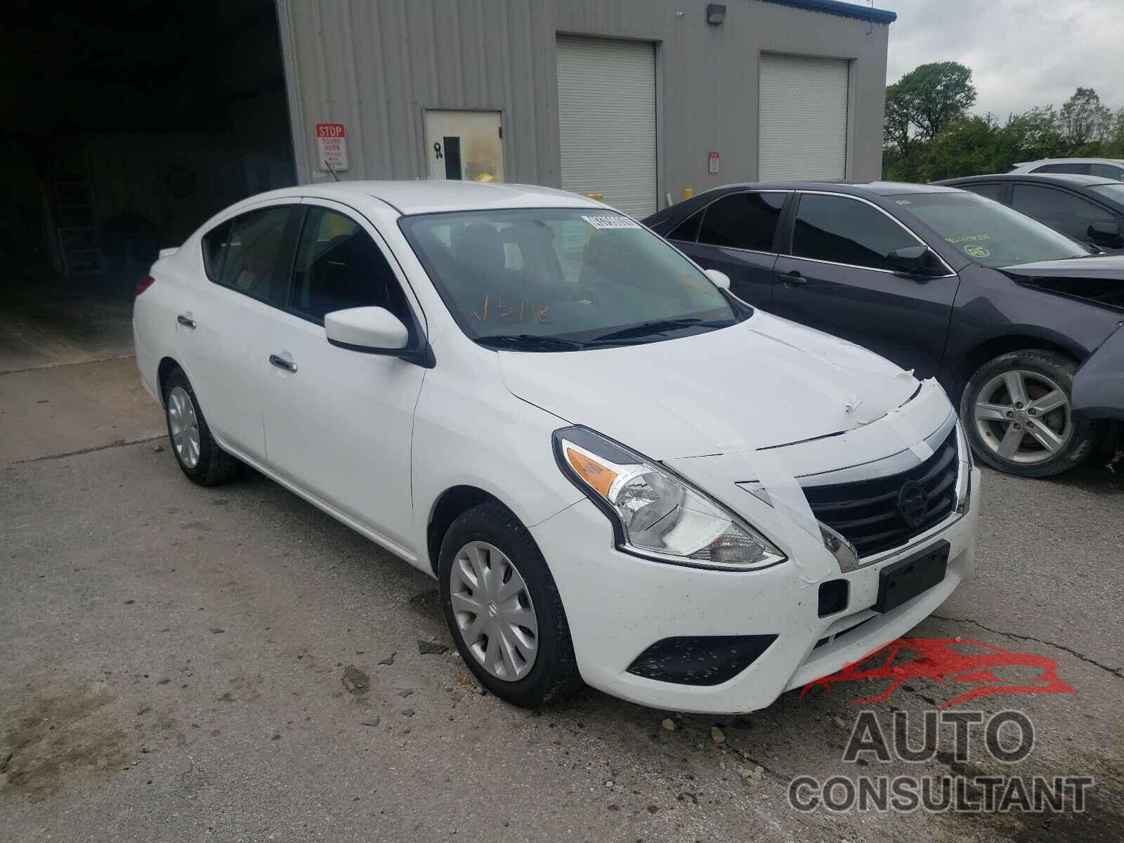 NISSAN VERSA 2019 - 3N1CN7AP7KL867648