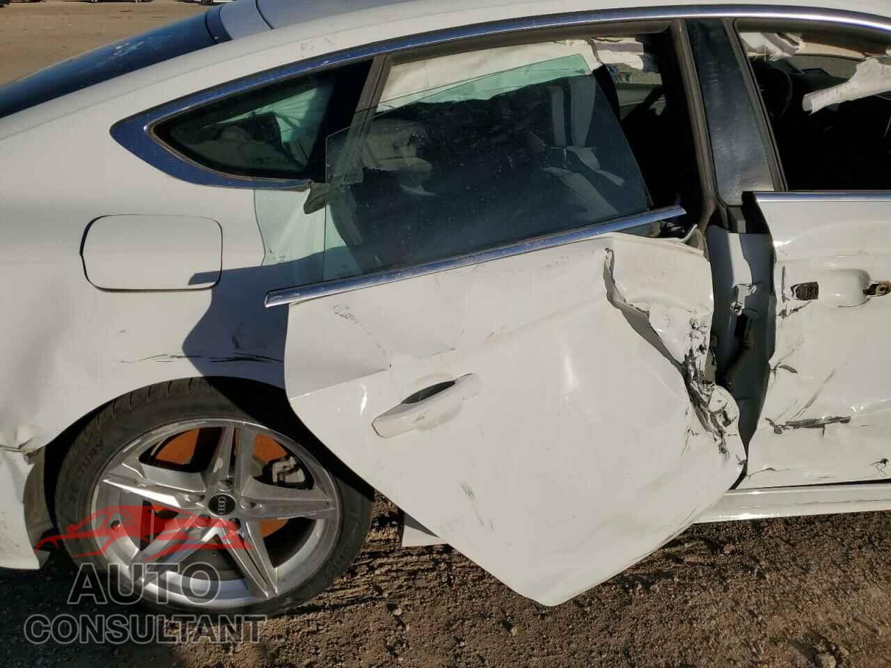 AUDI A5 2021 - WAUDACF58MA053318
