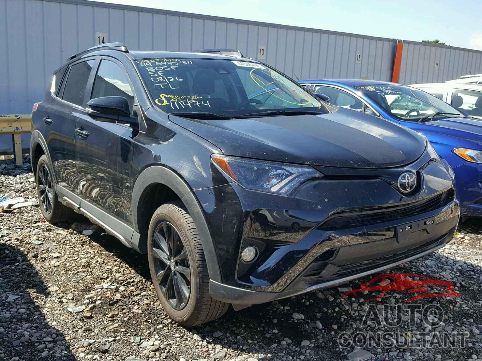TOYOTA RAV4 XLE 2018 - 2T3RFREVXJW711474