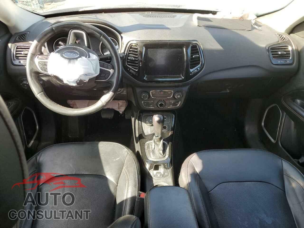 JEEP COMPASS 2019 - 3C4NJDCB9KT673625