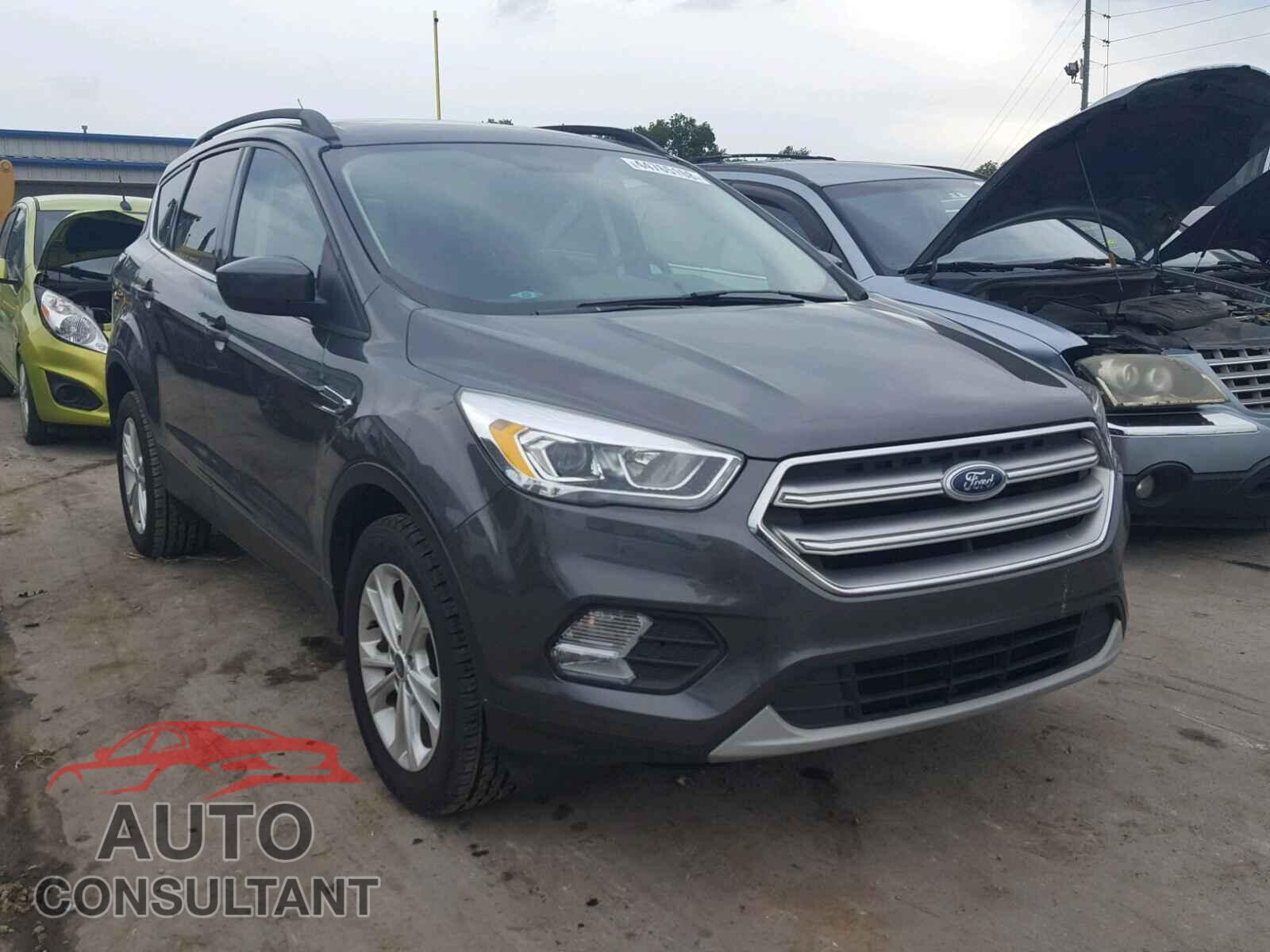 FORD ESCAPE SE 2017 - 1FMCU0GD7HUC12596