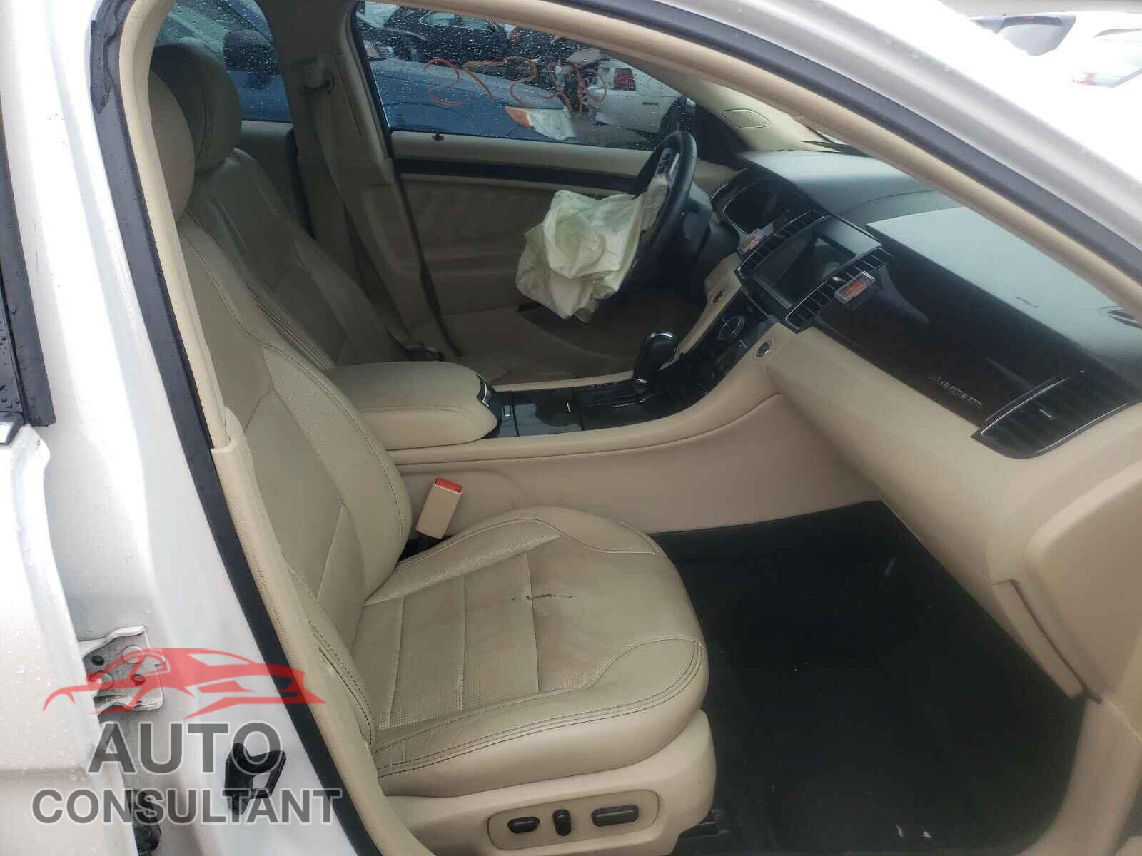 FORD TAURUS 2017 - 1FAHP2F85HG102491