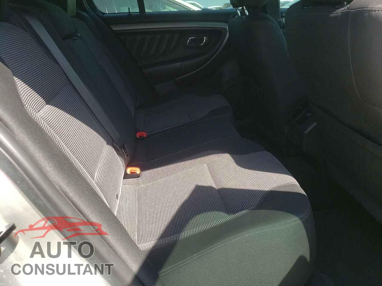 FORD TAURUS 2017 - 1FAHP2E80HG118714
