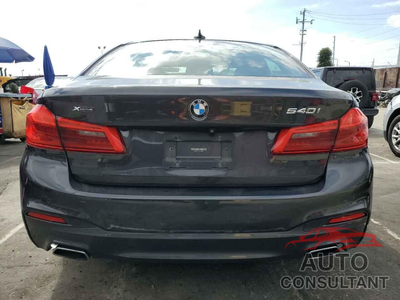 BMW 5 SERIES 2018 - WBAJE7C54JWD52888