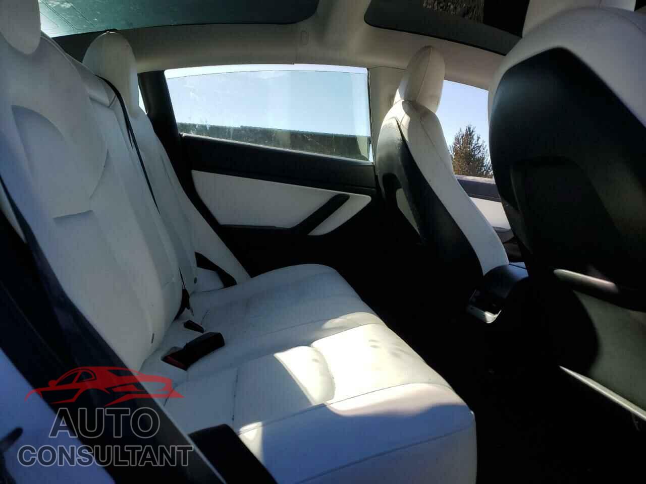 TESLA MODEL 3 2021 - 5YJ3E1EA5MF928934