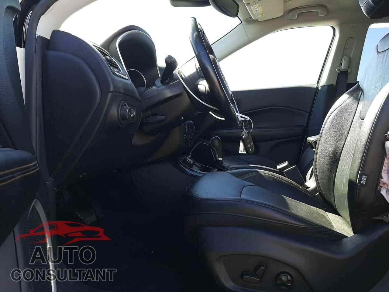 JEEP COMPASS 2021 - 3C4NJDCB7MT594277