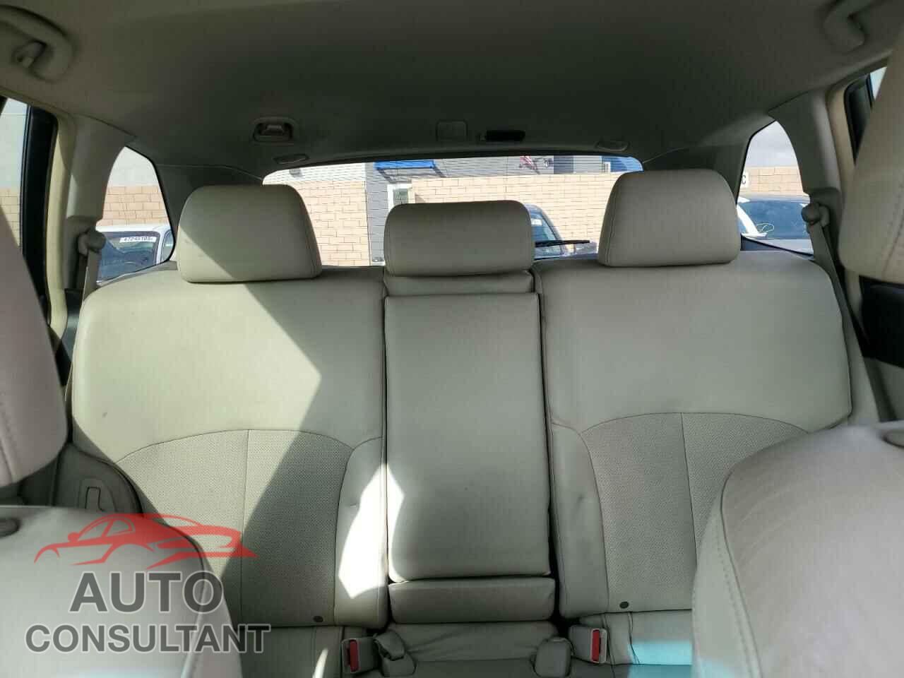 SUBARU OUTBACK 2014 - 4S4BRBLC9E3300394