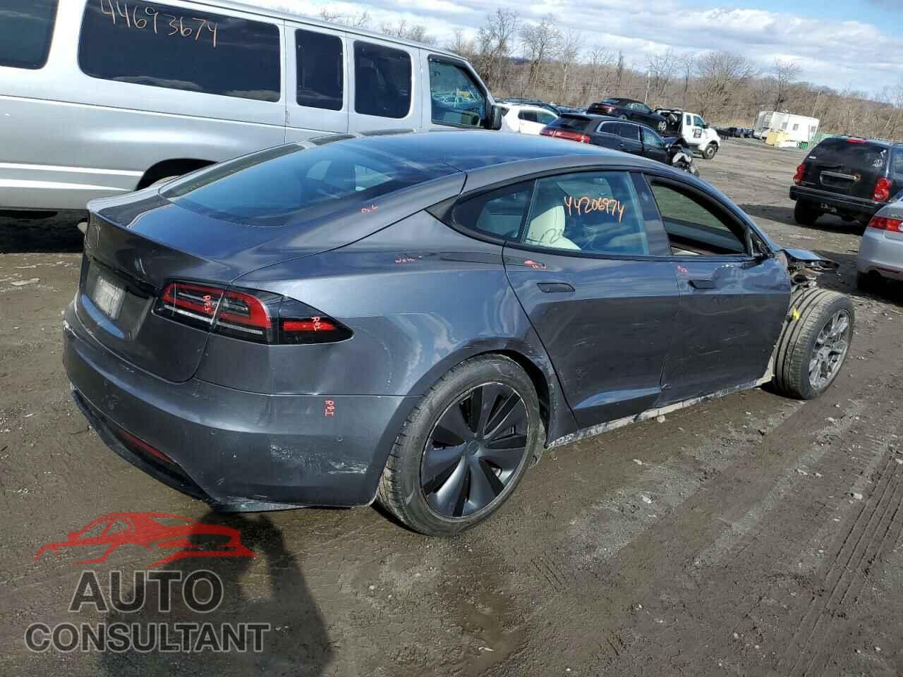 TESLA MODEL S 2022 - 5YJSA1E58NF486775