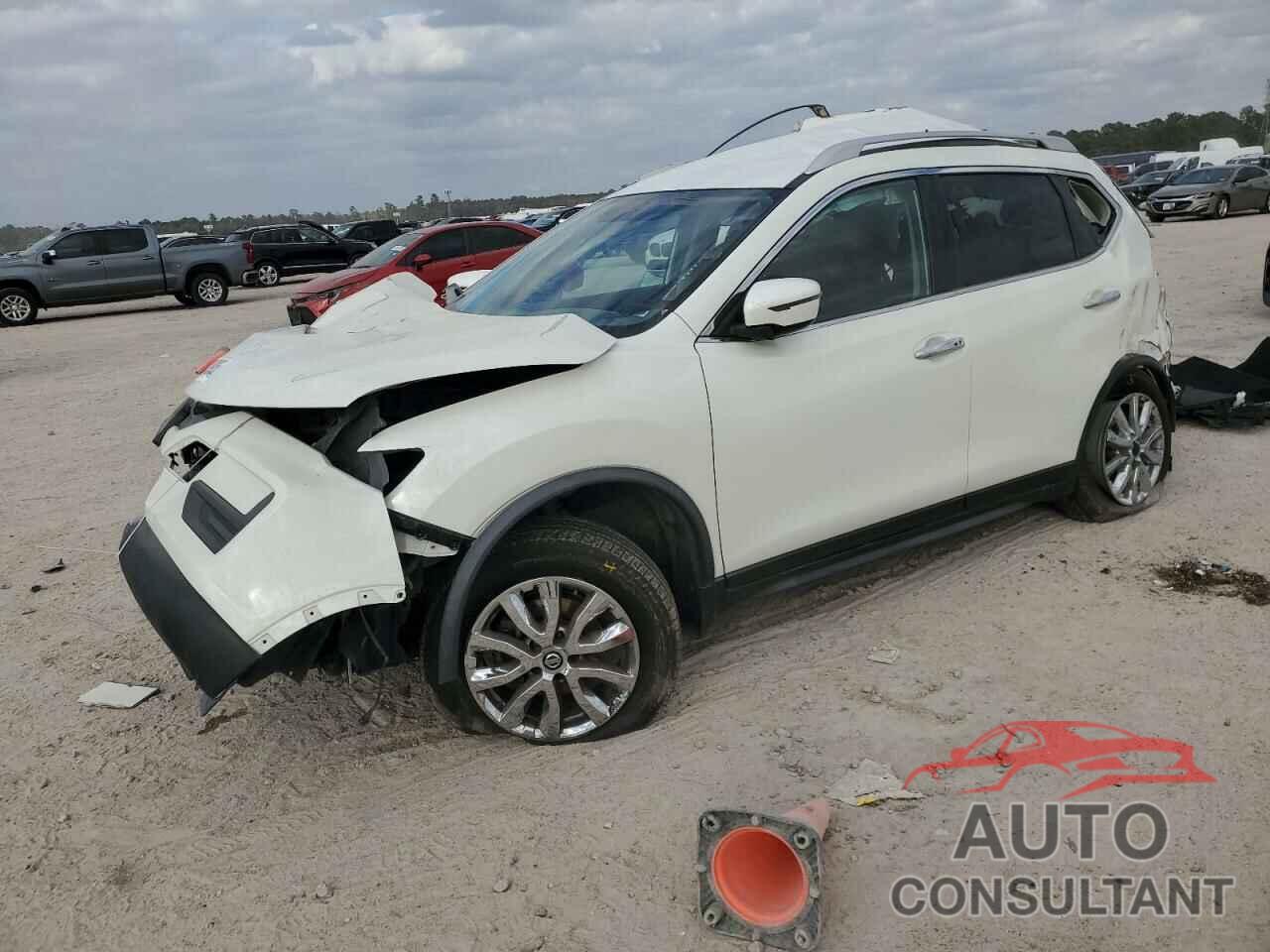 NISSAN ROGUE 2018 - KNMAT2MV9JP580483