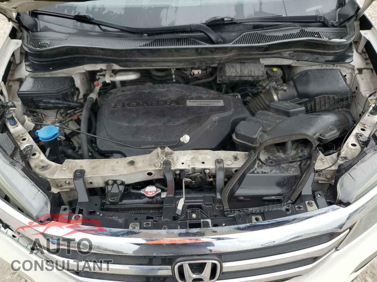 HONDA PILOT 2017 - 5FNYF5H5XHB006433