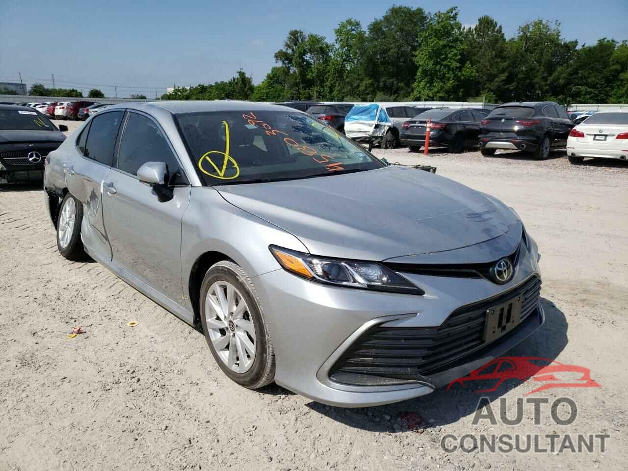 TOYOTA CAMRY 2021 - 4T1R11AK8MU472970