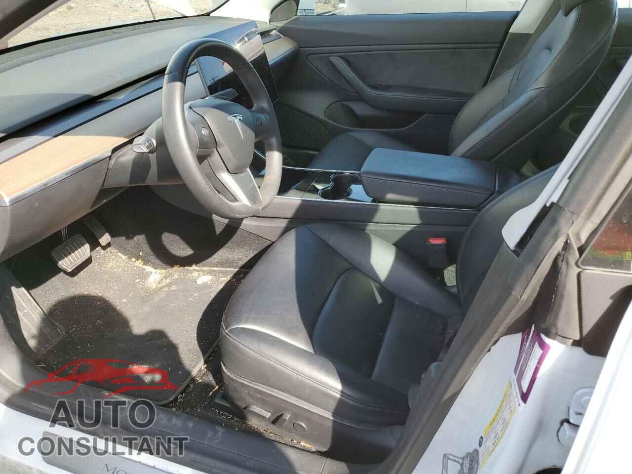 TESLA MODEL 3 2019 - 5YJ3E1EBXKF493480