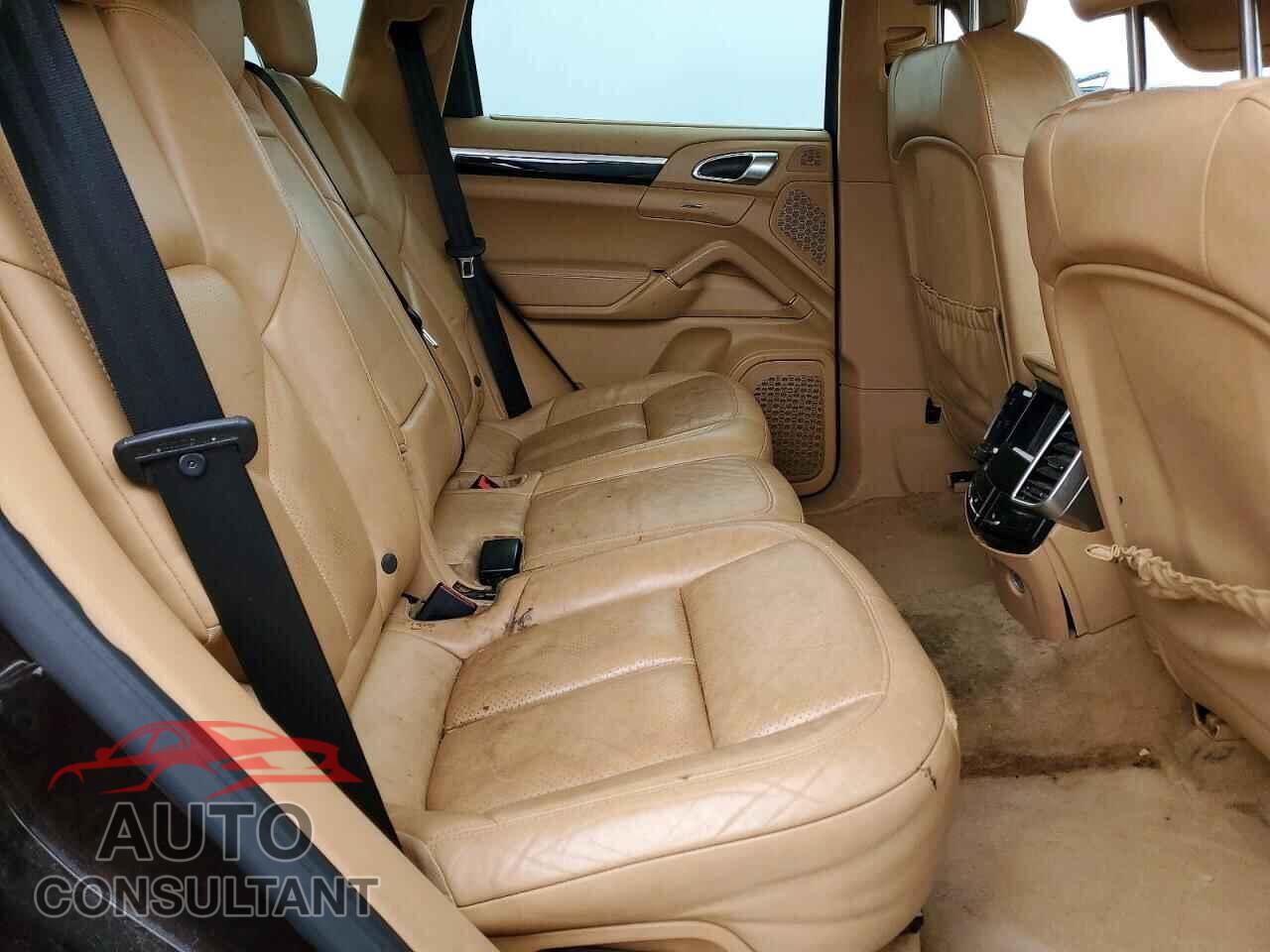 PORSCHE CAYENNE 2016 - WP1AA2A25GLA10933