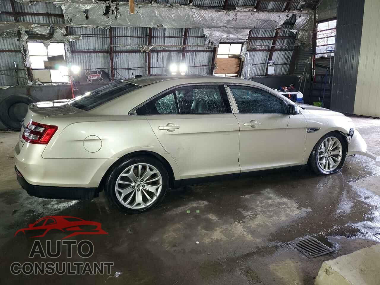 FORD TAURUS 2017 - 1FAHP2F80HG115116