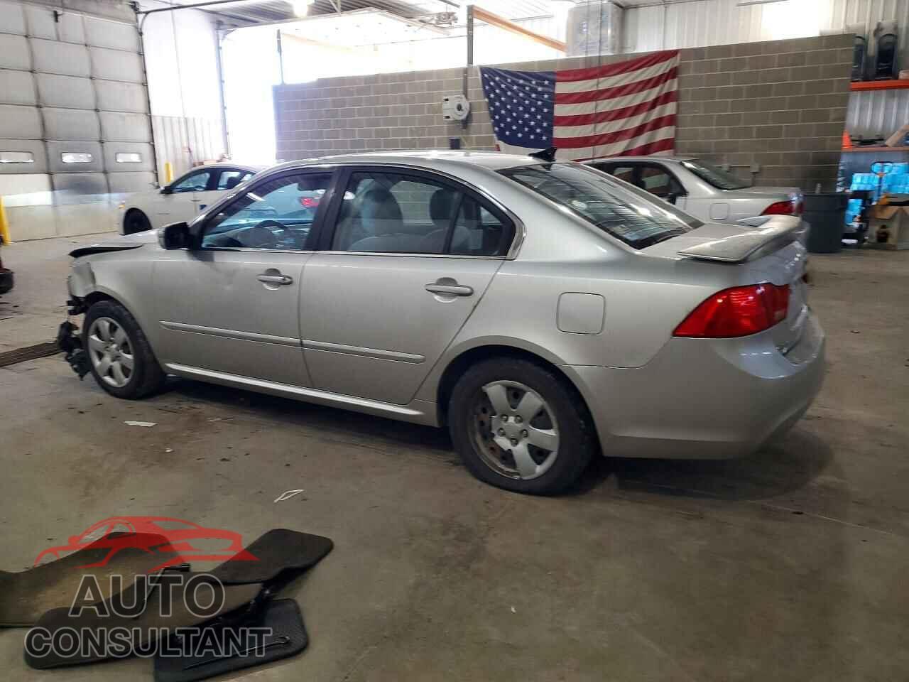 KIA OPTIMA 2010 - KNAGG4A87A5428266