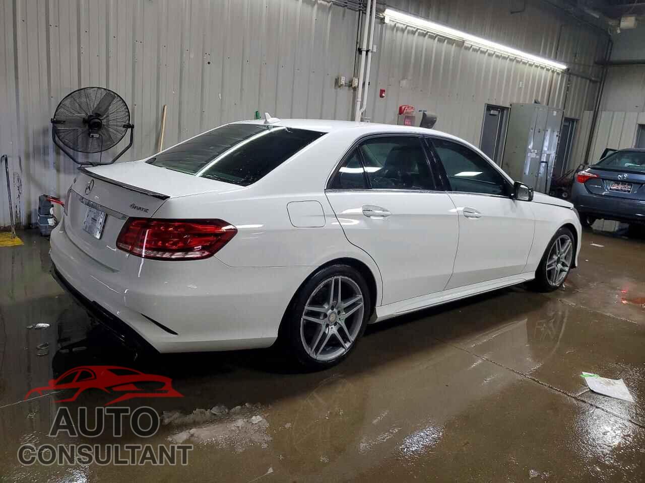 MERCEDES-BENZ E-CLASS 2015 - WDDHF8JB7FB118341
