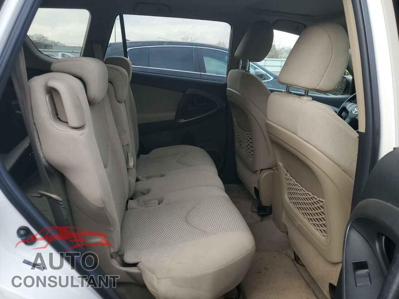 TOYOTA RAV4 2011 - 2T3BF4DV5BW116698