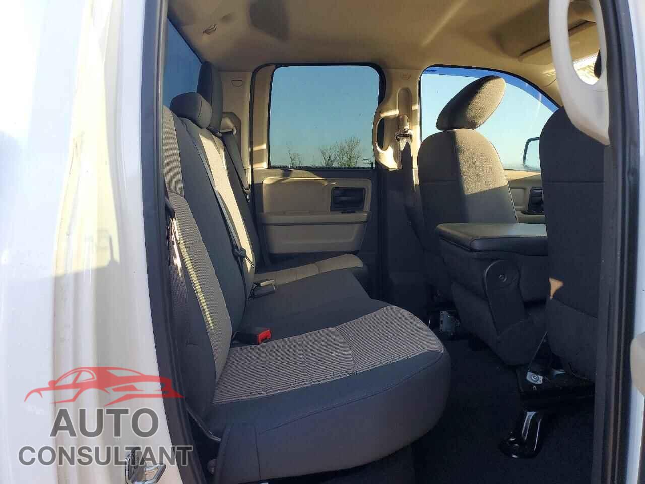 DODGE RAM 1500 2011 - 1D7RB1GP8BS703126