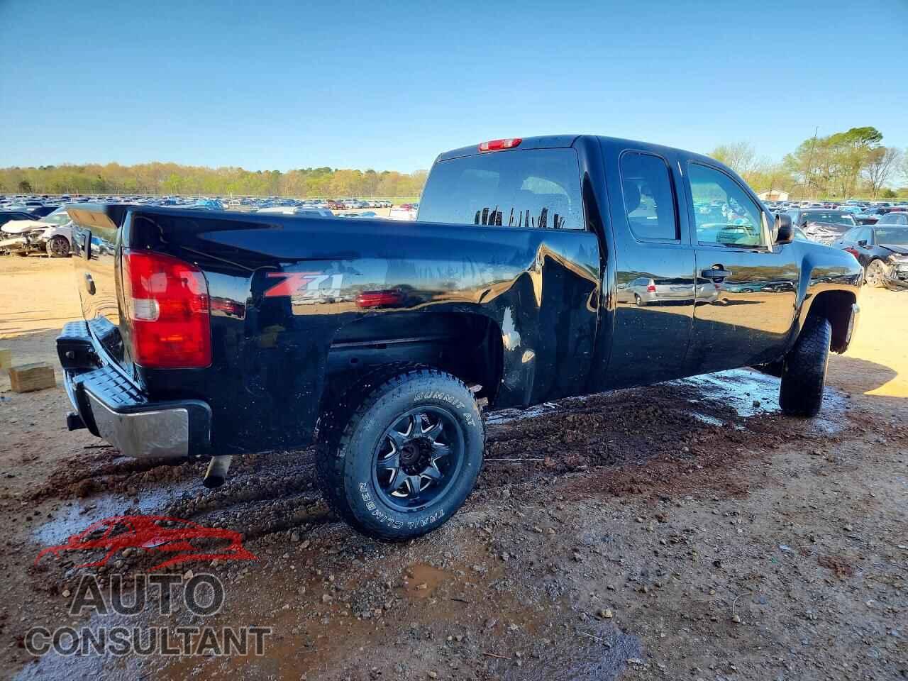 CHEVROLET SILVERADO 2011 - 1GCRKREA9BZ249645