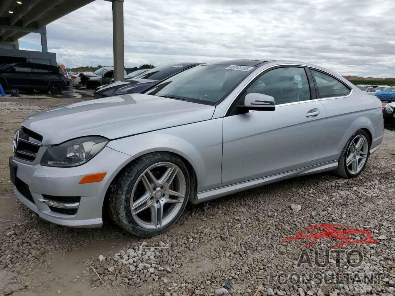 MERCEDES-BENZ C-CLASS 2015 - WDDGJ8JB0FG369733