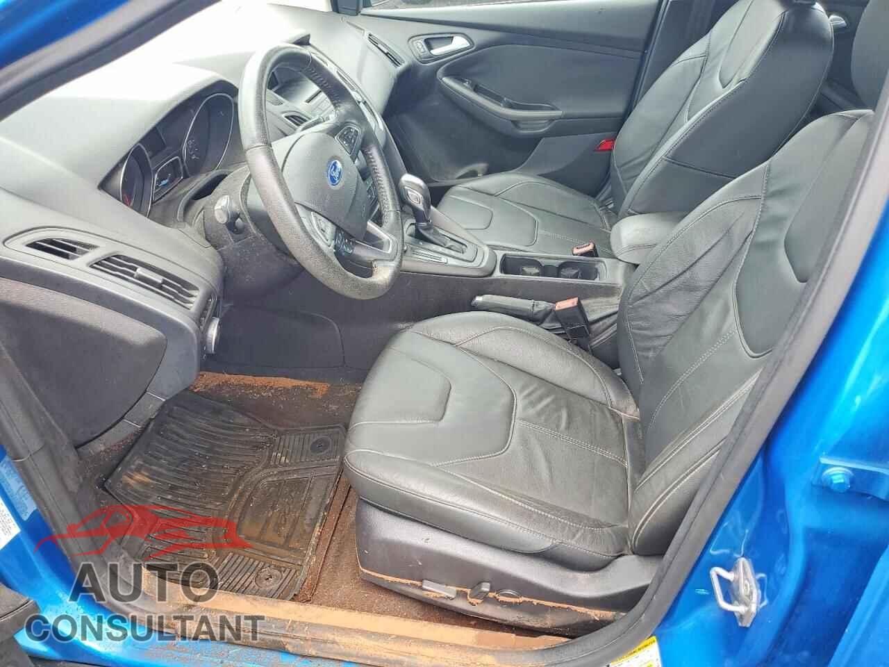 FORD FOCUS 2016 - 1FADP3K27GL247110
