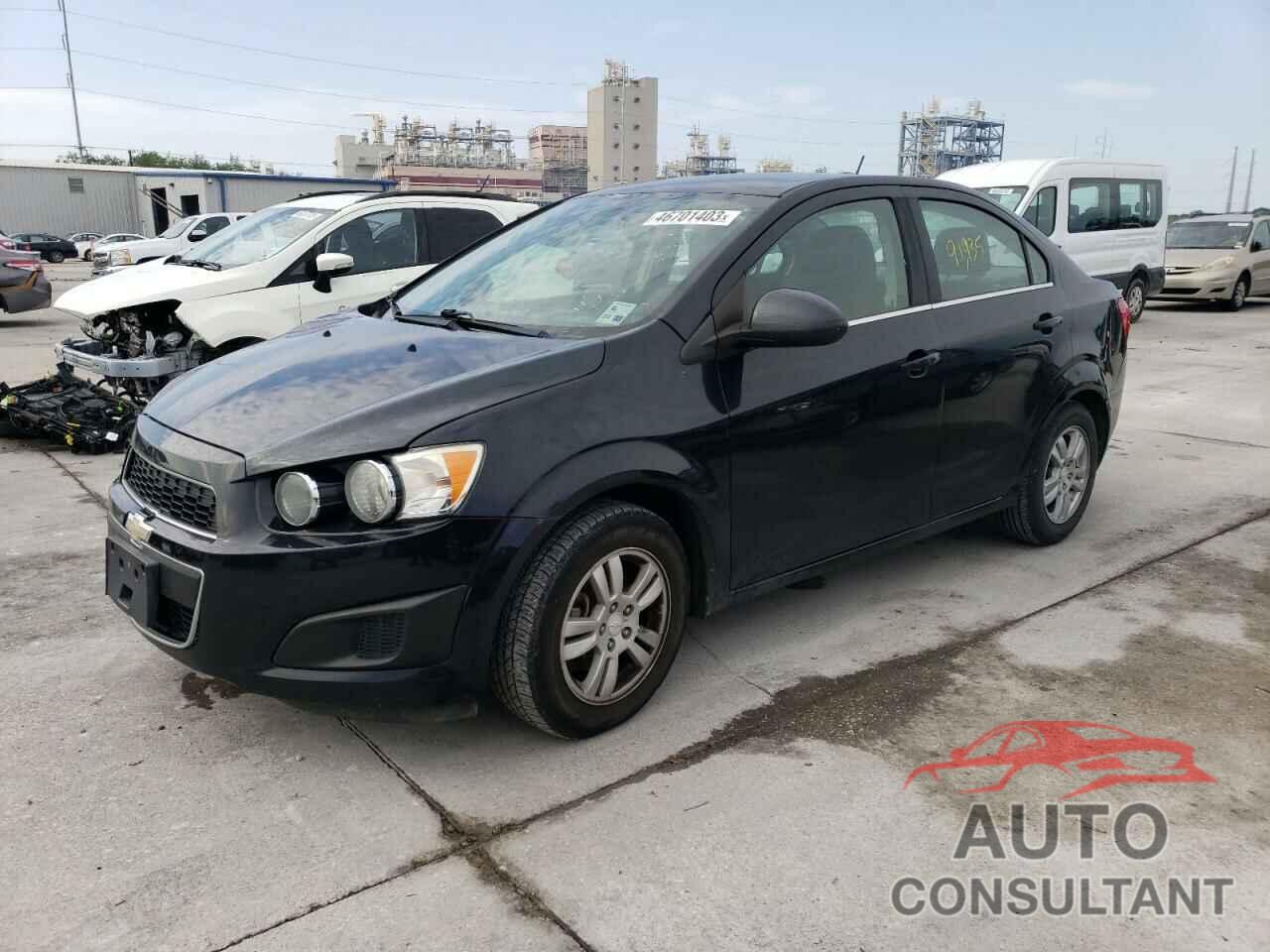 CHEVROLET SONIC 2015 - 1G1JC5SH7F4149219