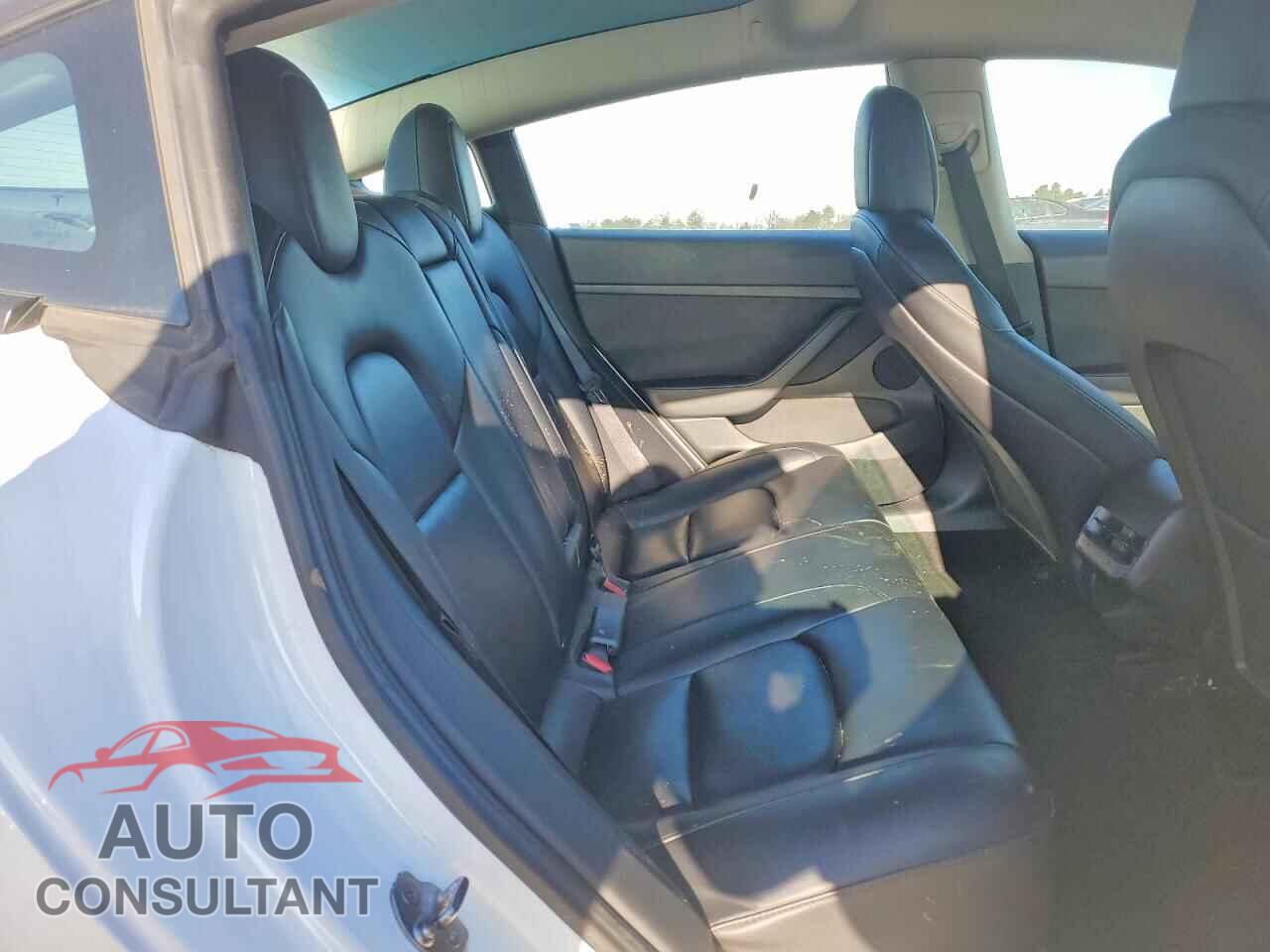TESLA MODEL 3 2022 - 5YJ3E1EA5NF369919
