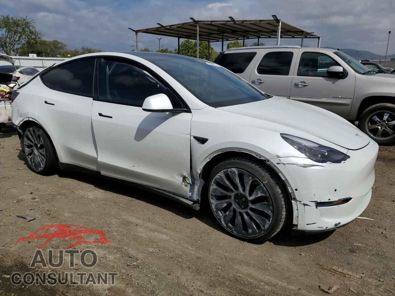 TESLA MODEL Y 2022 - 7SAYGDEF3NF485877